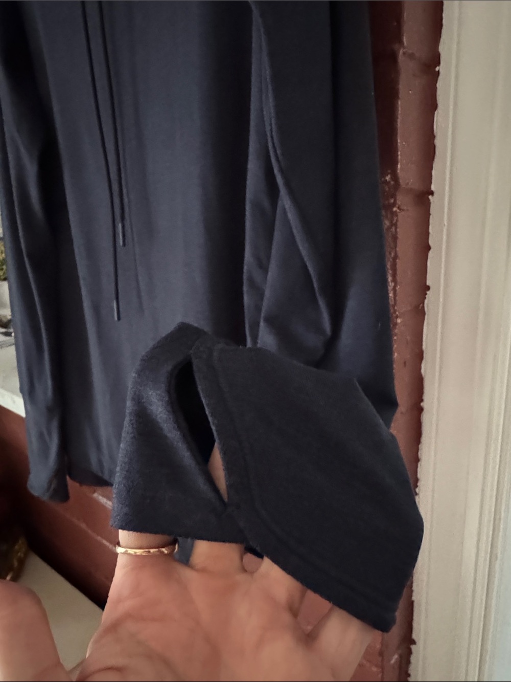 Athleta Breezy Cowl Neck Hoodie in Navy with Drawstring and Thumbholes Large - Picture 4 of 8